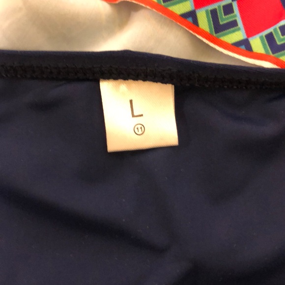 Cute colorful 2 piece swimsuit size Large - Picture 8 of 8